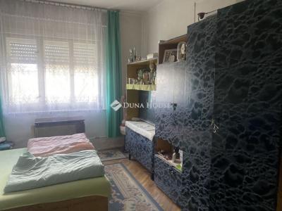 Eladó családi ház Monor