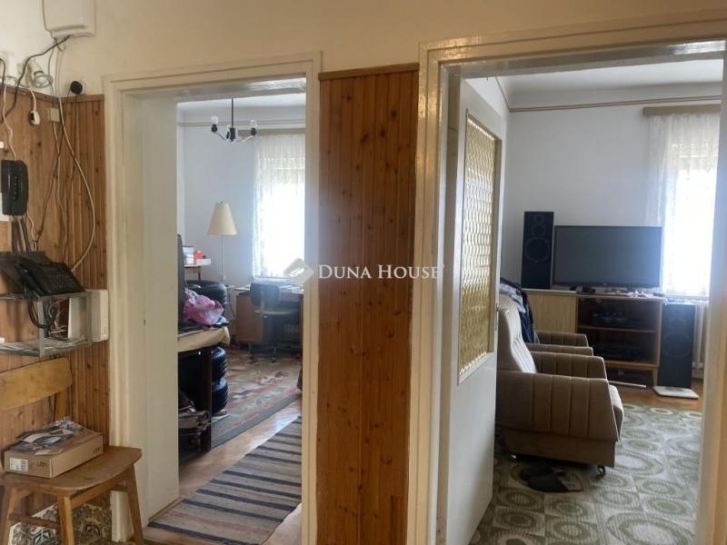 Eladó családi ház Monor