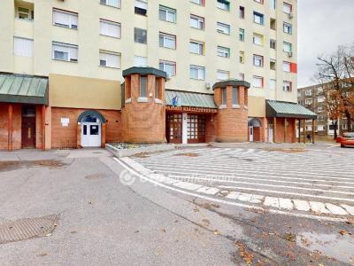 Eladó lakás Tiszaújváros