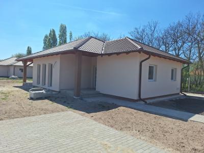 Eladó családi ház Kiskunlacháza