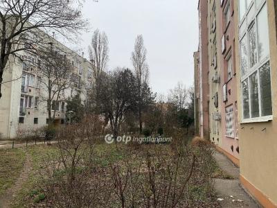 Eladó lakás Szolnok