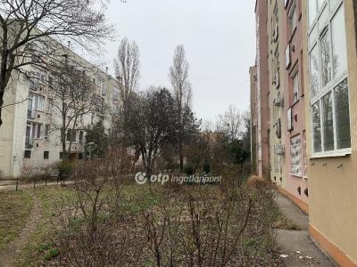 Eladó lakás Szolnok