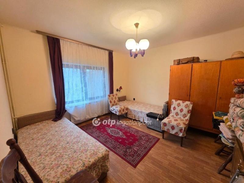 Eladó családi ház Velence