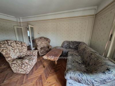 Eladó családi ház Kál