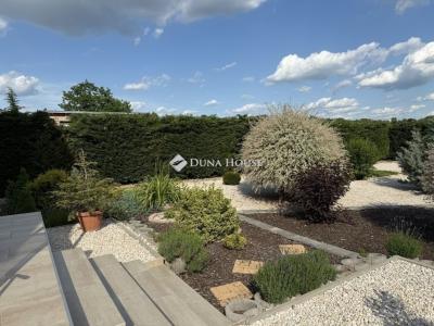 Eladó családi ház Péteri