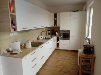 Eladó sorház Pécs