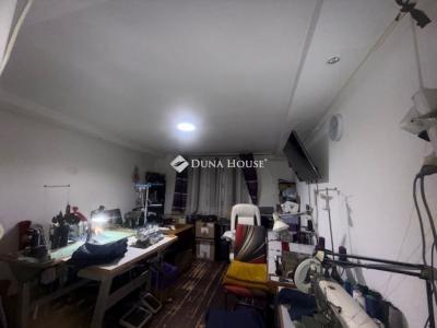 Eladó családi ház Vecsés