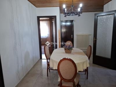 Eladó családi ház Budapest