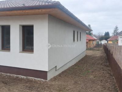 Eladó családi ház Budapest