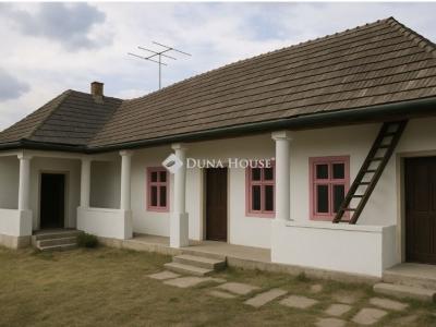 Eladó családi ház Herencsény