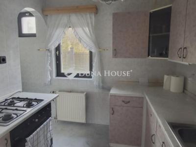 Eladó családi ház Mogyoród