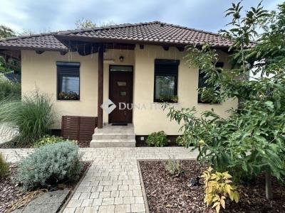 Eladó családi ház Veresegyház