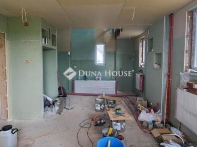 Eladó családi ház Bercel