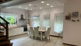 Eladó családi ház Dunakeszi