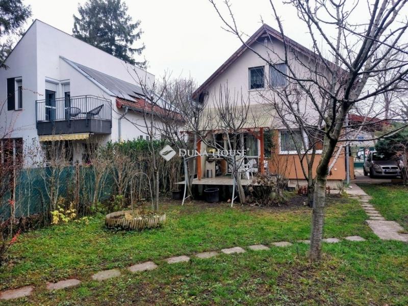 Eladó családi ház