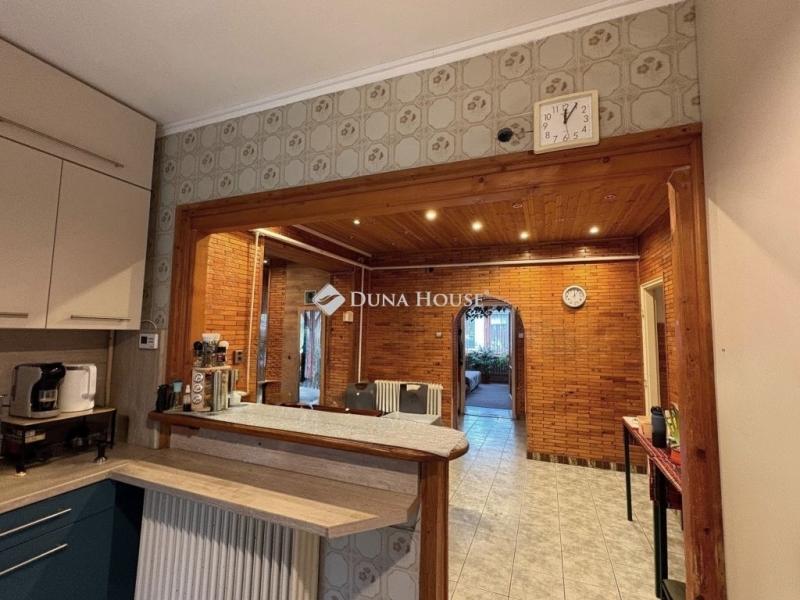 Eladó családi ház