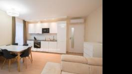 Eladó lakás Balatonkenese