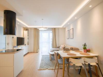 Eladó lakás Balatonkenese