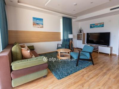 Eladó lakás Balatonkenese