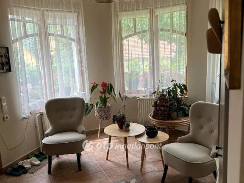 Eladó családi ház Budapest