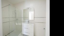 Eladó lakás Balatonkenese