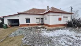 Eladó családi ház Mezőhegyes