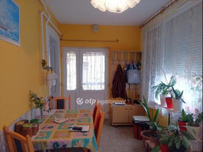 Eladó családi ház Dombóvár