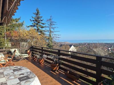 Eladó nyaraló Csopak