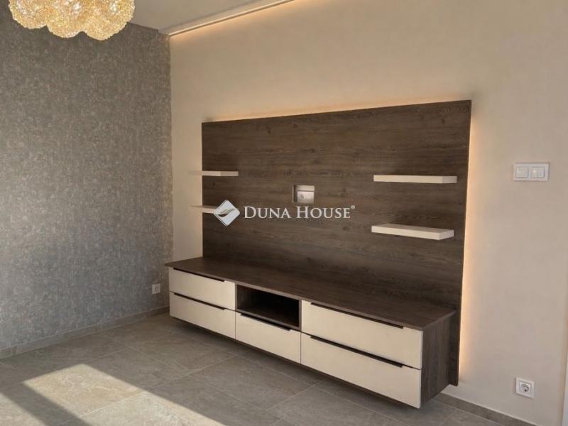 Eladó lakás Kecskemét