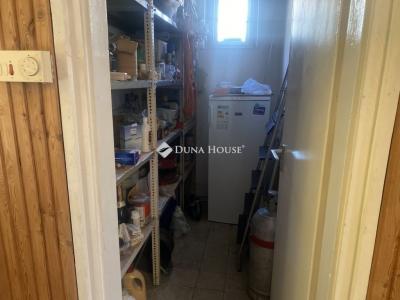 Eladó családi ház Monor