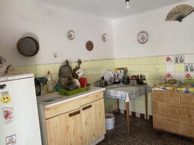 Eladó családi ház Monor