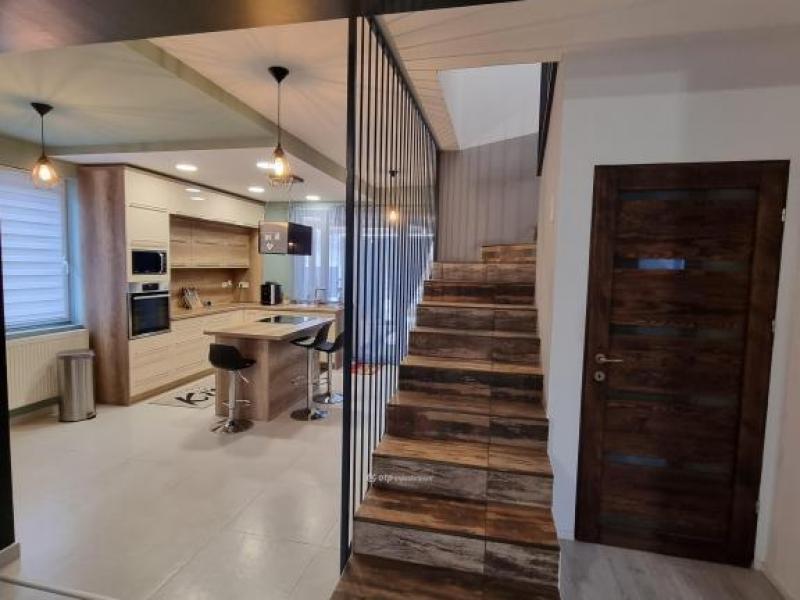 Eladó családi ház Nyárád