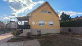 Eladó családi ház Ócsa