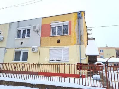 Eladó lakás Kecskemét