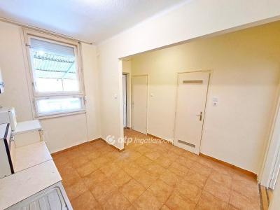 Eladó lakás Kecskemét