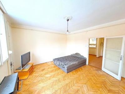 Eladó lakás Kecskemét