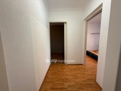 Eladó lakás Kecskemét