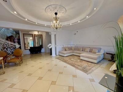 Eladó családi ház Budapest