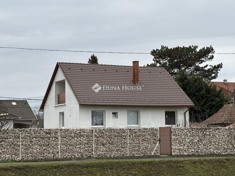 Eladó családi ház Gyál