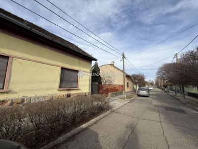 Eladó családi ház Budapest