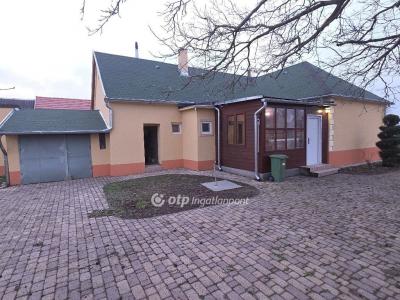 Eladó családi ház Nemeskocs