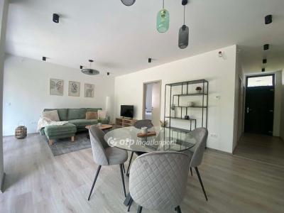 Eladó nyaraló Balatonfenyves