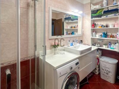 Eladó lakás Üllő