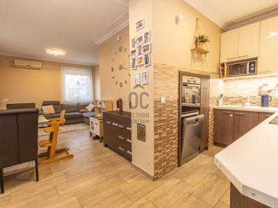 Eladó lakás Üllő