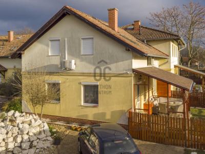 Eladó lakás Üllő