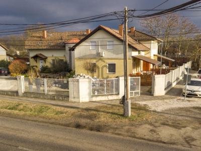 Eladó lakás Üllő