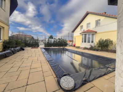 Eladó lakás Üllő