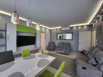 Eladó lakás Siófok