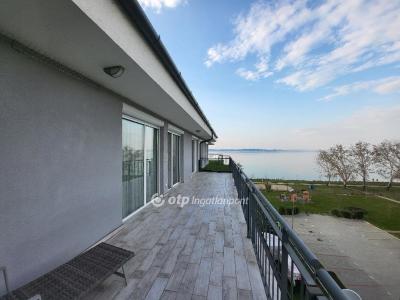 Eladó lakás Siófok