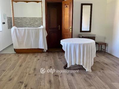 Eladó családi ház Harkány